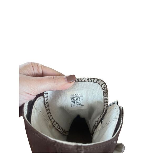 Converse Junior Brown Chuck Taylor High Top Lace Up Leather All Star Sneakers 6 - Picture 6 of 8